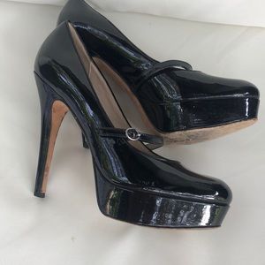 Mary Jane Platform pumps